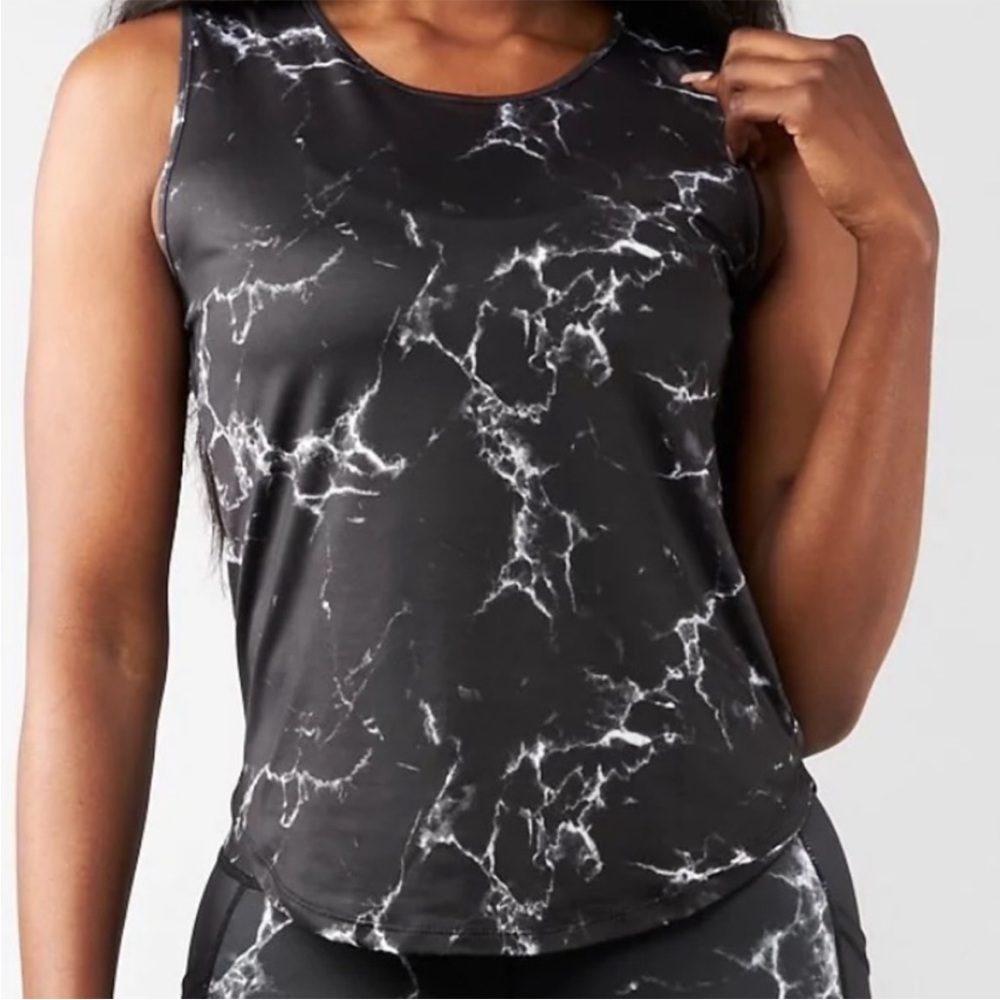 Buffbunny limitless flow top - black marble